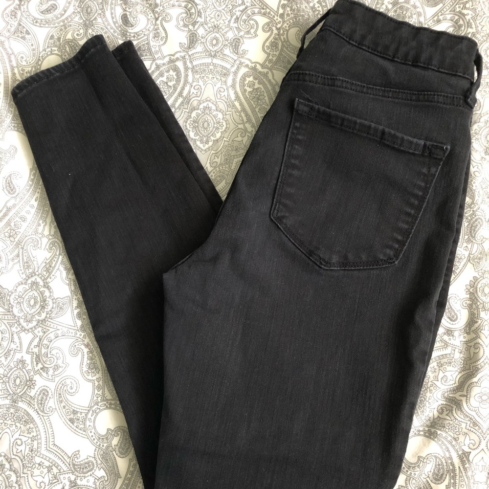 Old navy high waist jeans size 8